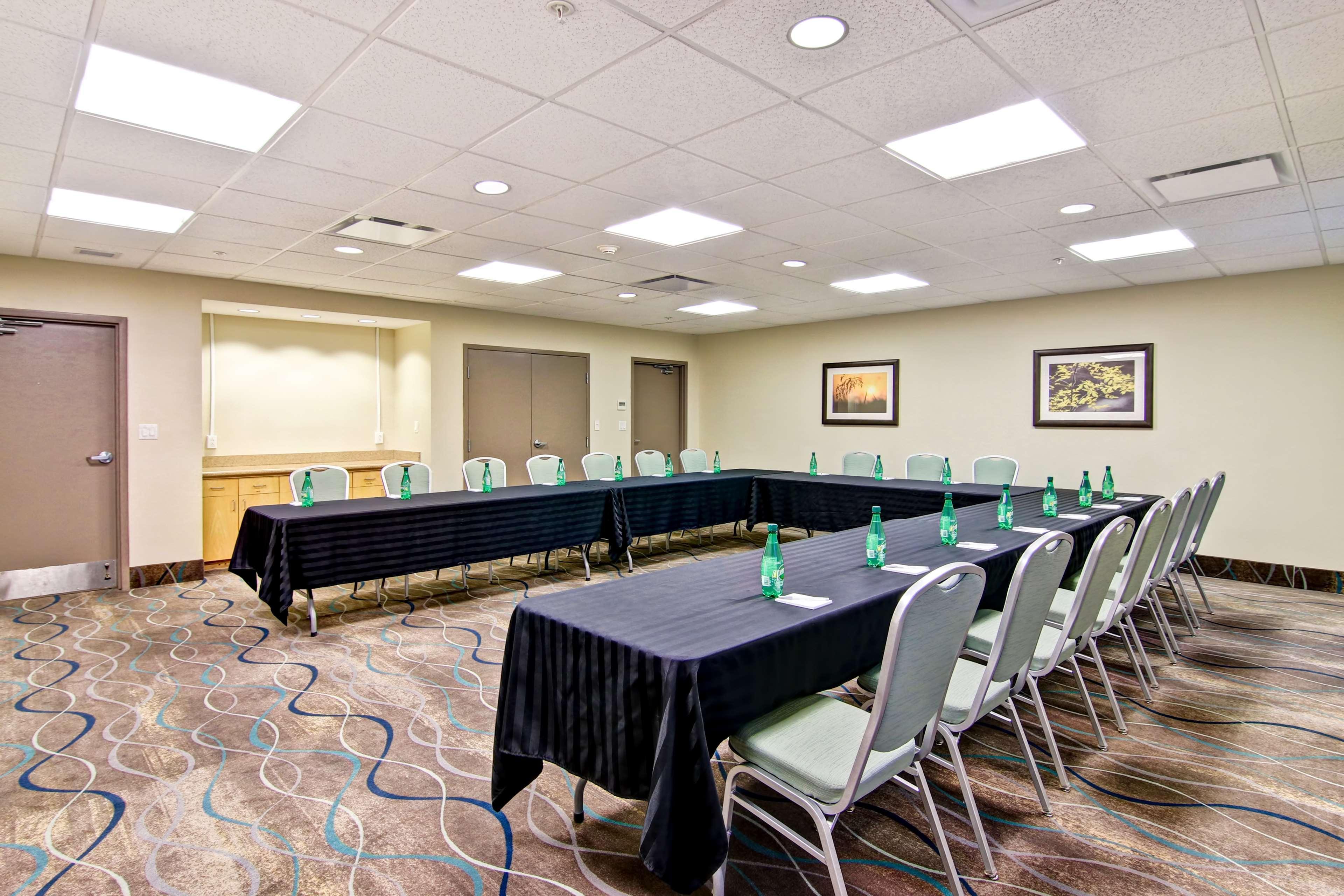 Hampton Inn & Suites Saint John Ngoại thất bức ảnh