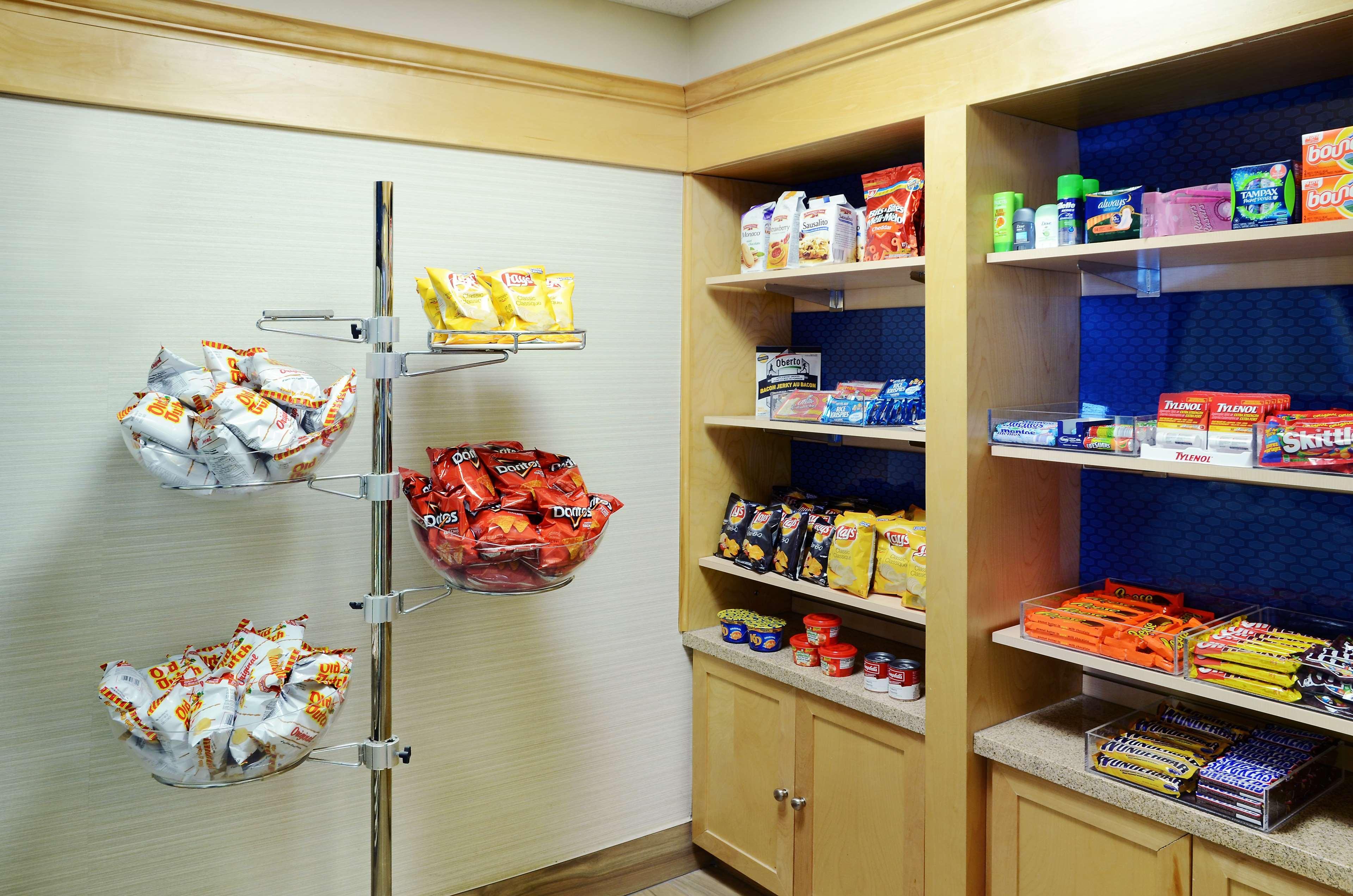 Hampton Inn & Suites Saint John Ngoại thất bức ảnh