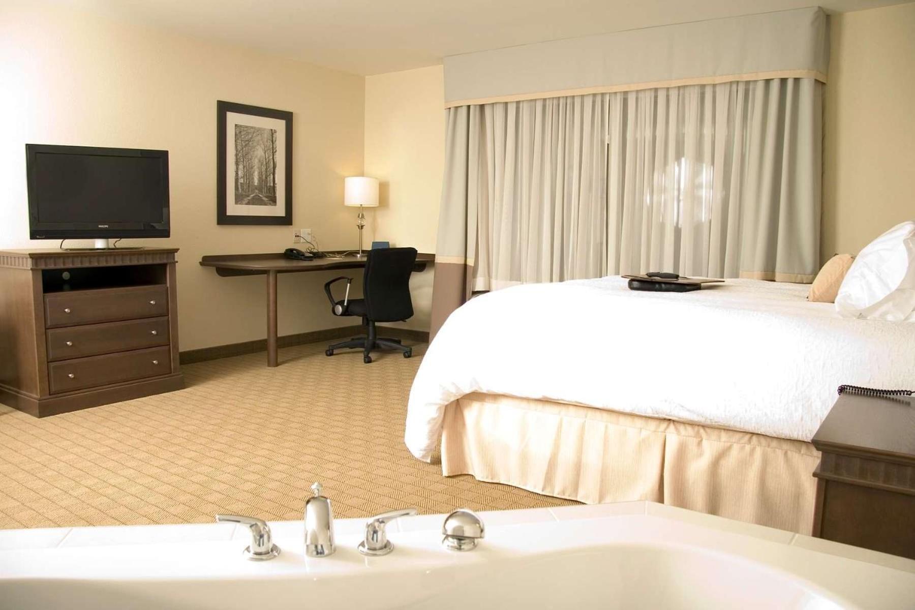 Hampton Inn & Suites Saint John Ngoại thất bức ảnh